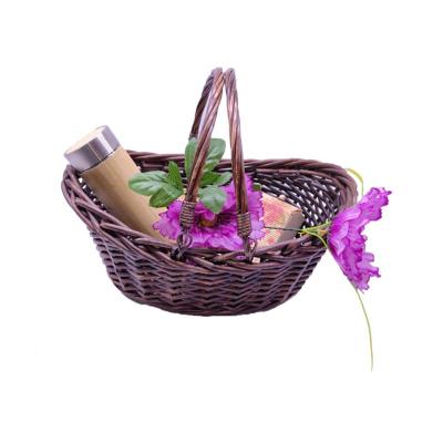 China Factory Purchasing Small Easter Decorative Oval Gift Baskets Fruit Wine Wicker Basket Viable For Party Favors With Handles for sale