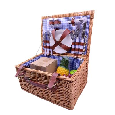 China Viable Person Insulated Wicker Picnic Basket Empty Willow Picnic Gift Set Food Picnic Hamper Storage Baskets 4 Baskets For Camping for sale