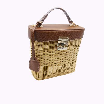 China 2019 Vintage Bset Selling Vietnamese Plastic Rattan Bag Factory for sale