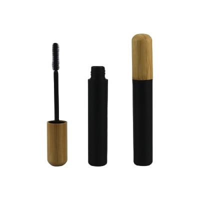 Chine Les tubes rechargeables de mascara entassent en vrac les baguettes magiques 12ml en bambou 19mm 12.7cm à vendre