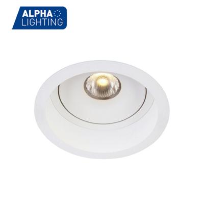 China Rotatable IP54 Office Ceiling Recessed 7W Round COB LED Spot Light for sale