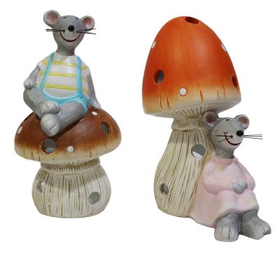 China High Quality OEM Europe Garden Decoration Custom Ceramic Mouse Animal Figurine for sale