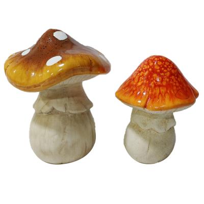 China Europe Garden Supplier Ornament Resin Mushroom Statue Resin Mushroom for sale