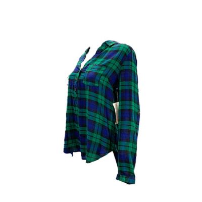 China Breathable Fashionable Ladies Women Tops Blouses Shirts Long Sleeve Check Yarn Dye Green Rayon Fabric for sale