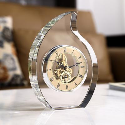 China Decorative Mechanical Table Crystal Clock For Business Giveaways Custom Made Unique Home K9 Transparent Stain Wholesale From Europe for sale