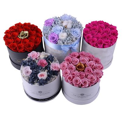 China Wholesale Gorgeous Romantic Rose Everlasting Forever Big Size Timeless Natural Rose Flowers Preserved Luxury In Gift Box for sale