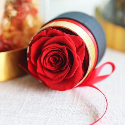 China Home Decorative Wholesale Gorgeous Romantic And Gift Rose Box Flower Package Preserved Simple From UKIQUEEN for sale