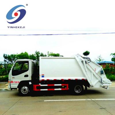 China Factory waste tank capacity 6 to waste 8 cubic rear mounted compressed truck for sale. for sale