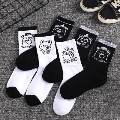 China Breathable sportswear lugs men and women lovers autumn winter totem calf the new lugs tidal cartoon bear tube cottonSports long socks for sale