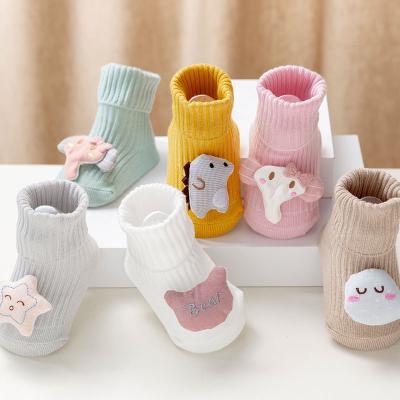 China QUICK DRY baby bumps shoe puffy cute cartoon animal kids gift bangs anti slip winter warm children latest design cute cotton infant socks for sale