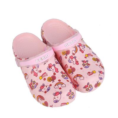 China Good air permeability and anti-slip best selling 2022 designer of ladies slippers and sandals Outdoor Footwear Women for sale