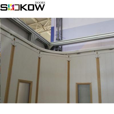 China 40mm Thickness Automatic Sandwich Panel Polyurethane Sliding Door Side Up Garage Door for sale