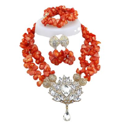 China Gute Qualität Elegante afrikanische Perlen Schmuck Sets Senegal/Ghana Hochzeit Handgefertigter Schmuck Damen goldene Hochzeit Schmuck Sets zu verkaufen