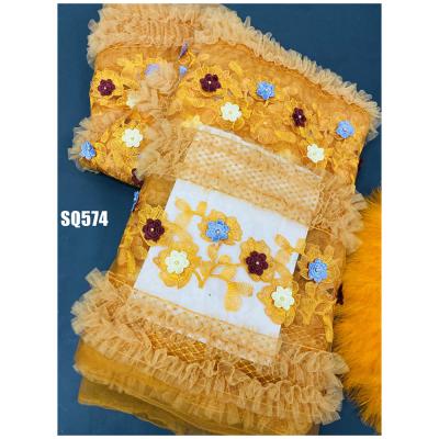 China Popular Mesh 3D Blumen Spitze gestickt Applique Blumennetz Spitze Französisch Spitze zu verkaufen