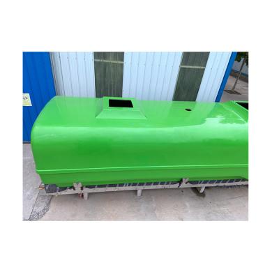 China Latest Design Top Quality Lightweight Tractor Tender Fertilizer Spreader Galvanized Steel Mud Tanker Truck for sale