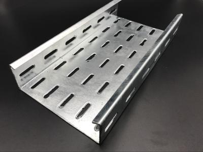 China Manufacturers 3000x400x2mm Galvanized Steel Perforated Cable Tray zu verkaufen