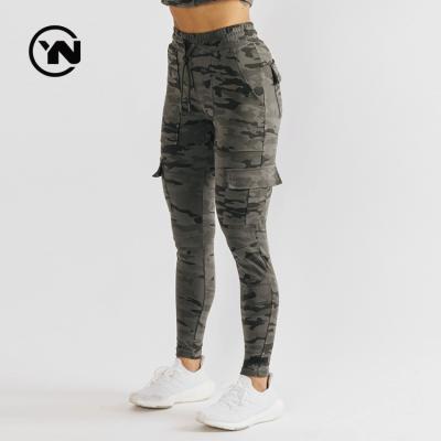 China Custom Women Anti-Wrinkle Stylish Cheap Military Camouflage Slimming Track Pants Cargo Anorak Sports Sweatpants With Side Pockets for sale