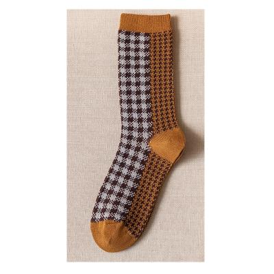 China Fashion Autumn Ladies Custom Woven Crew Socks OEM LOGO Design Women Antibacterial for sale