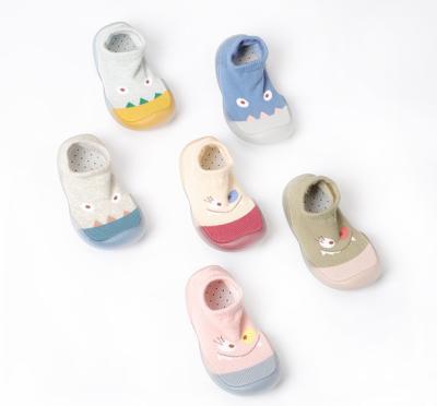 China Sporty Grip Cartoon Floor Walker Baby Socks Shoes Cute Logo Custom Non Slip Shoe Socks for sale