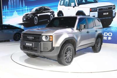 中国 プラド 2024 中型・大型SUV 2.4T 双エンジンのクロージングBX版 5人乗り 販売のため