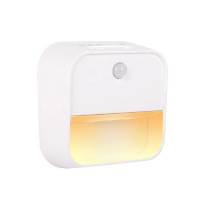 China Modern Adjustable Shine Mini Warm White Dusk to Dawn Nightlight Plug-in Sensor Led Night Light for Bedroom Bathroom Kitchen Stairs for sale