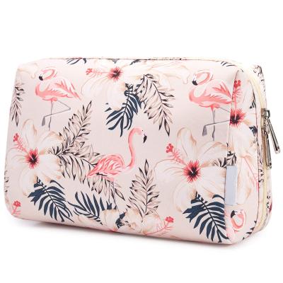 China Daily Use New Arrival Cosmetic Make Up Case Bag For Ladies Custom Logo Cosmetic Bags for sale