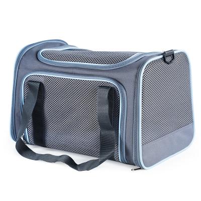 China New Custom Lightweight Wieght Logo Pet Carriers Cat Duffle Bag Dog Travel Bag for sale