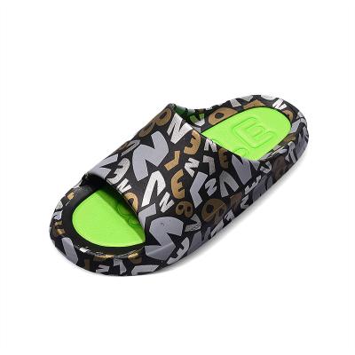 China Damping Men's Sandals In Slipper Smell Proof Non-Slip Summer Excretion Excretion Durable Men's Slipper Summer Thick Soled Bathroom Home Bath for sale