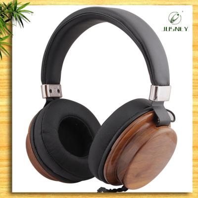 China Best Comfortable Wholesale Quality Profession Quality MP3 Earphone Gaming Headset Cherry Wood Port Wooden Sounds Wooden Stereo for sale