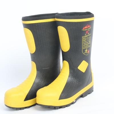 China Steel Toe Cap 2024The factory produces yellow emergency and fire rescue boots with quick on/off handles and customizable color logos for sale