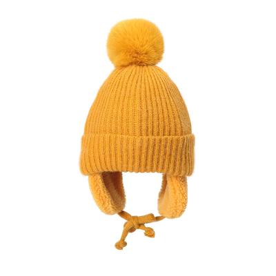 Cina Il multiplo colora il cappello termico caldo Beanie With Ear Cover del cotone acrilico del pompon in vendita