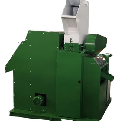 China D70 Full Automatic Scrap Car Wire Cut Used Plug Cable Granulator Recycling Machine Made In China for sale