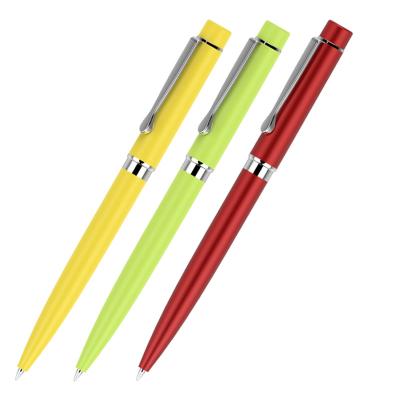 China Pen Promotional Action High Quality Luxury Twist Writing Business Gift Set Metal Pen For Office Tip for sale