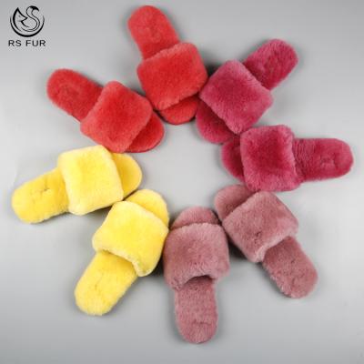 China Cute Design Anti-slippery TPR Real Cute Design 100% Sheep Fur Slippers Warm Unique Sheepskin Slippers For Indoor Bedroom for sale