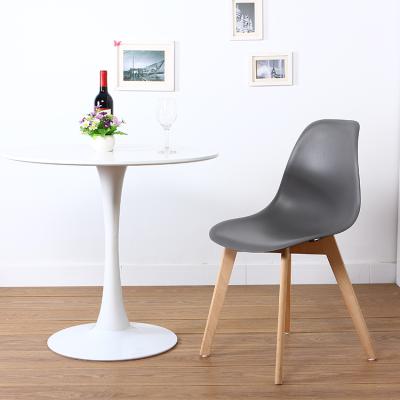 China Popular Design Adjustable Chair (Other) Dining Sets Wooden Leg Chair In Different Color for sale