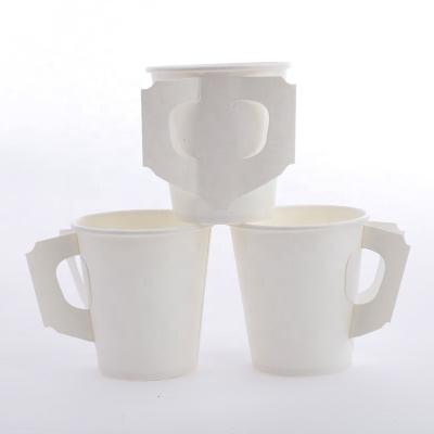 China Disposable Fast Delivery PE Coated Disposable Coffee Cup Packing Cup With Handle for sale