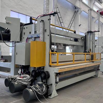 China Garment Shops 1600mm High Speed ​​Spunbond Fabric Slitting Machine for sale