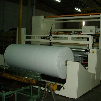 China Garment Shops 1600mm High Speed ​​Spunbond Fabric Slitting Machine for sale