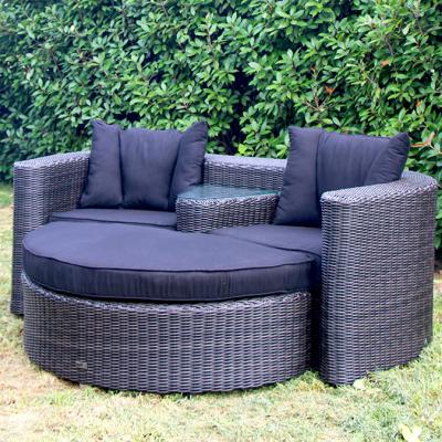 China Modern Sale Round Sofa Bed Double Platform Bed Rattan UV Esistant Round Bed for sale