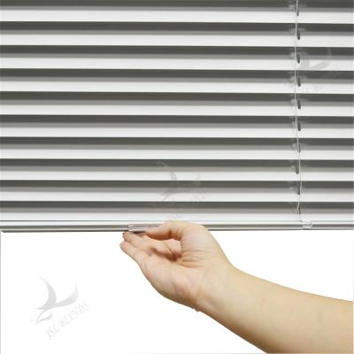 China Yes supplier Guangzhou Factory Wireless Mini Venetian Blinds for sale