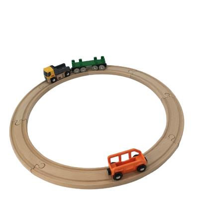 China Wear resistant and not easy to deform factory wholesale price wooden roller train track set beech curb rail set for sale