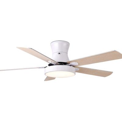 China 52 Inch Flush Mount Ceiling Fans Wood Blade Ceiling Fan Tri Color With Remote Control en venta