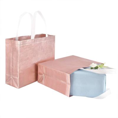 China Recyclable New Type Non Woven Top Vending Bag Tote Handles Non Woven Bag Shopping for sale