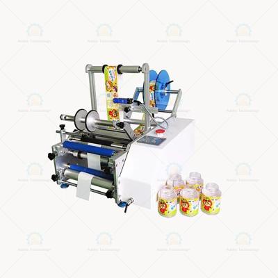 China Double positioning of product positioning and label correction semi-automatic labeling machine easy to use small labeling machine for sale