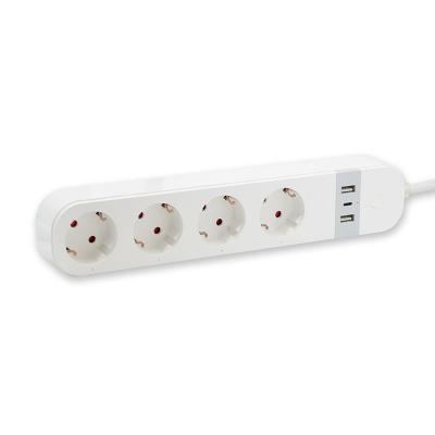 China CE RoHS RED New Product Many 4 Outlets And 2 Universal USB Tuya Wifi Smart Socket Extension Socket Plug In Power Strip for sale