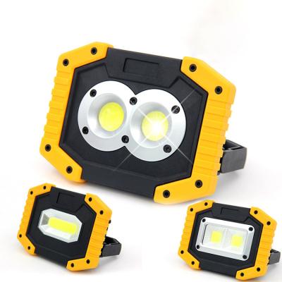 China Outdoor Emergency AA Battery COB Outdoor Worklight LED Camping Portable Work Light With Bracket Mounting for sale