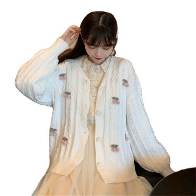 China Xiaoxiangfeng sweater women's white main Anti-wrinkle knitted cardigan coat new 2021 foreign spring style soft loose for sale