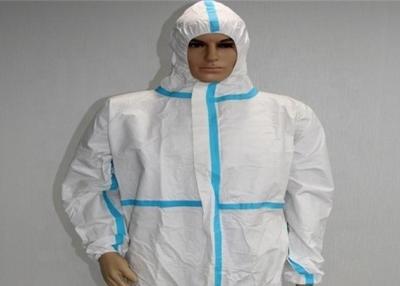 Chine Uniforme imperméable non tissé jetable d'usage de travail de combinaison de biens qui respecte l'environnement à vendre