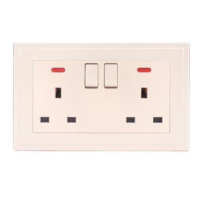 China Residential High Quality Electrical Outlet 13A Smart Wall Light Switch Socket for sale