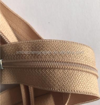 China Sustainable Home In Egypt Market Nylon Weave Zipper Rolls for sale